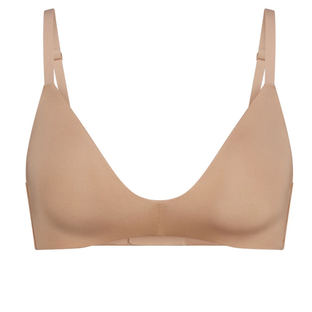 SKIMS WIRELESS FORM T-SHIRT DEMI BRA